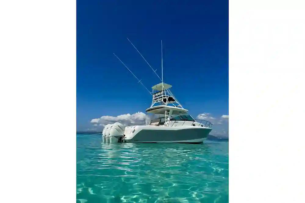 Boston Whaler 345 Conquest For Sale