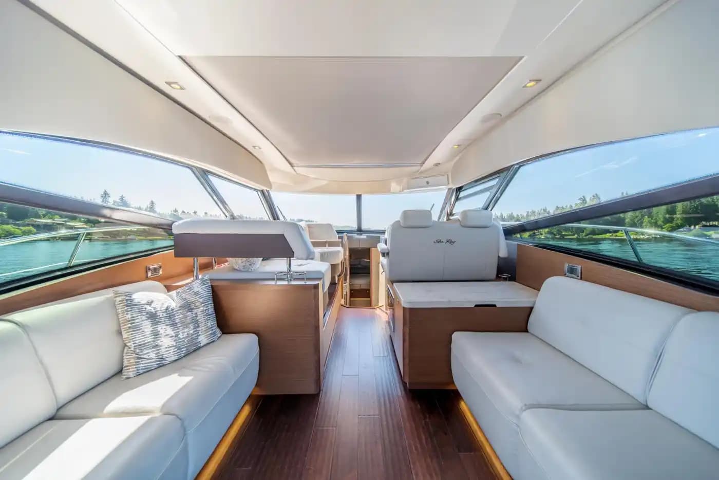 2015 Sea Ray Sundancer 470 Sold in Kirkland, Washington Express Cruiser 2