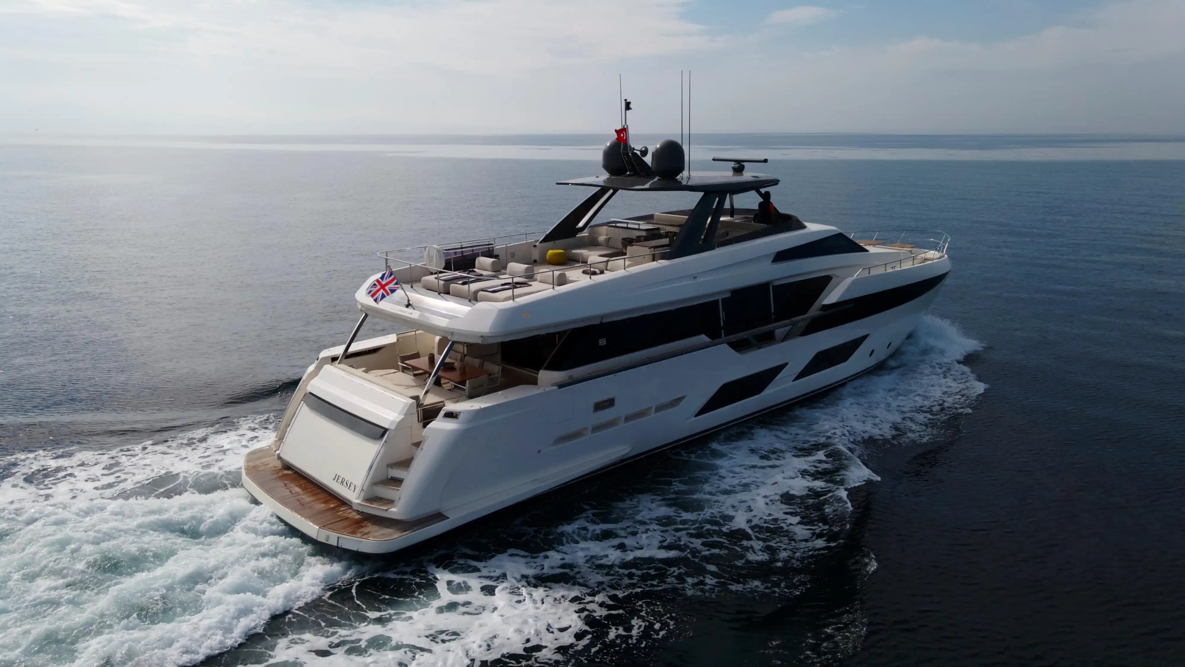 Ferretti Yachts 920 in vendita