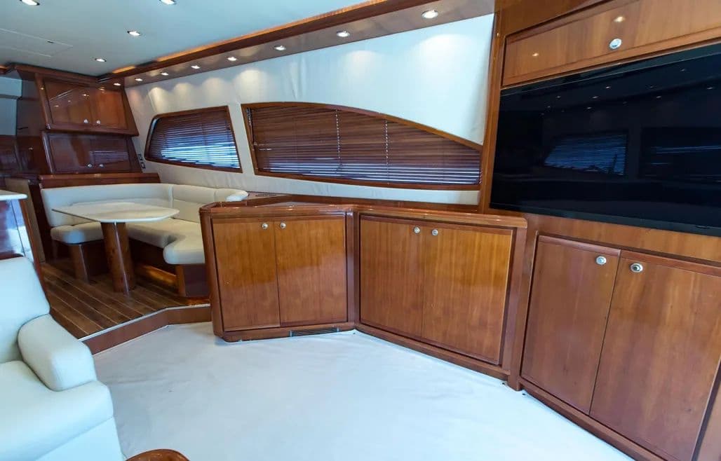 2007 Bertram Convertible 570 Sold in Coral Gables, Florida Flybridge 5