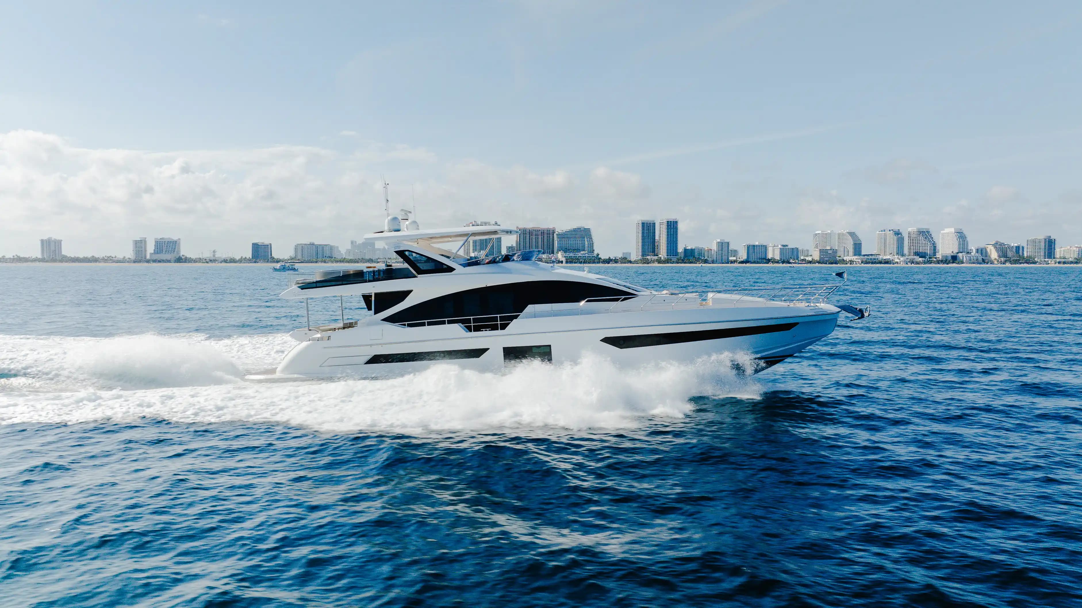 2019 Azimut Grande 25 Metri Sold in Fort Lauderdale, Florida Flybridge 5