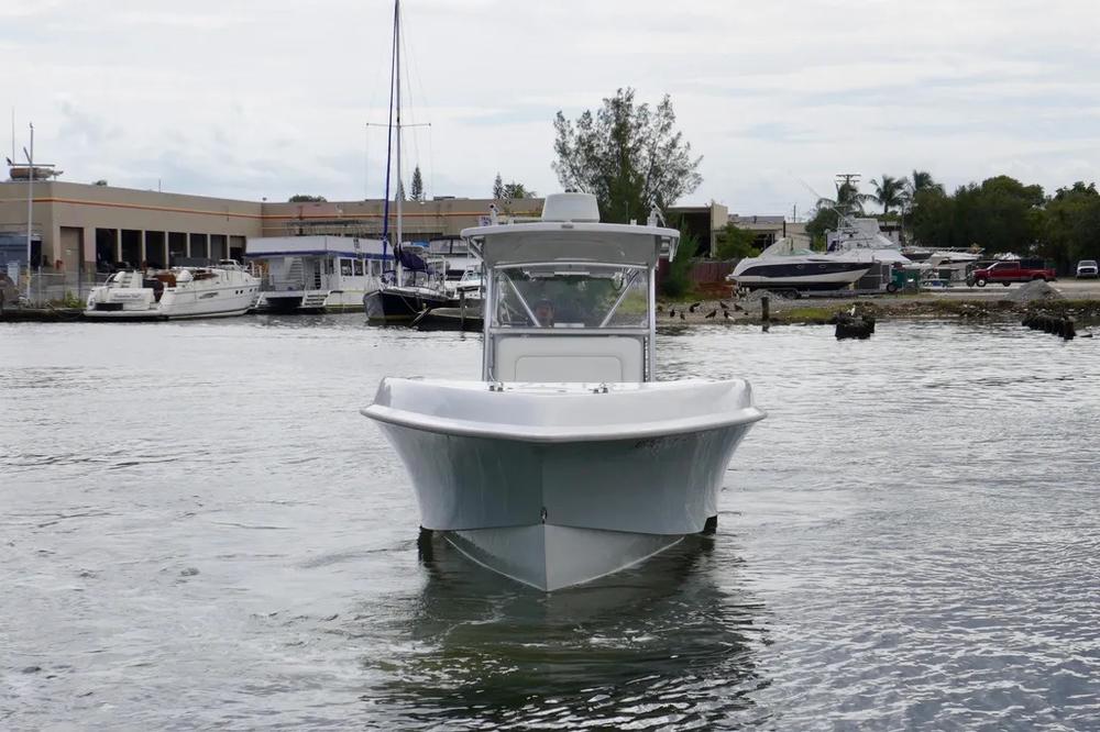2019 Dusky 33 Open Fisherman