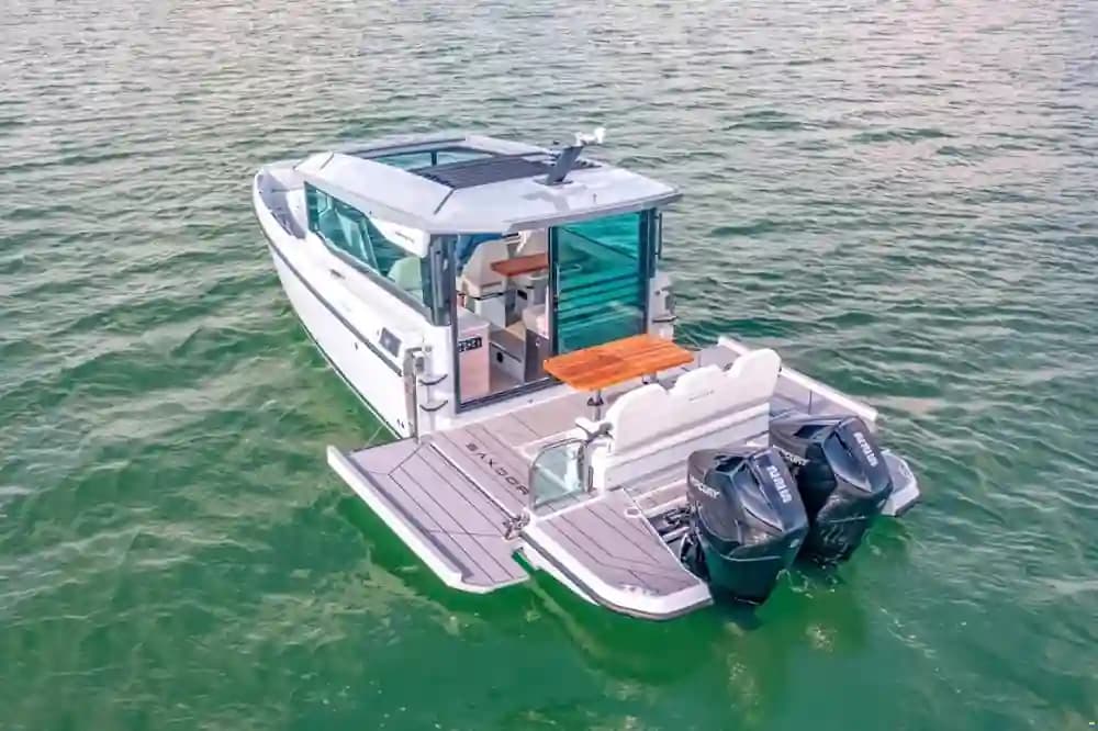 2023 Saxdor 320 GTC for Sale in Geneva, CH Pilothouse 3