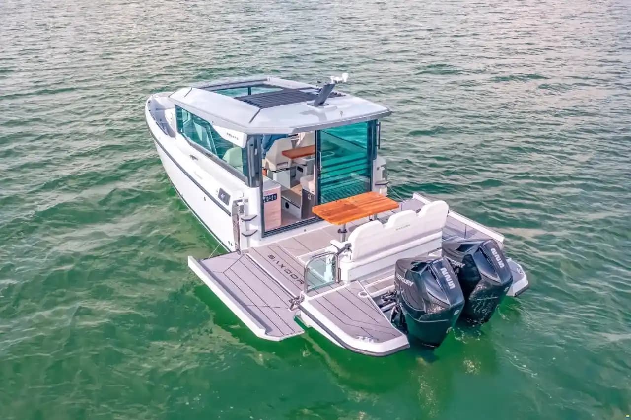 2023 Saxdor 320 GTC for Sale in Geneva, CH Pilothouse 3