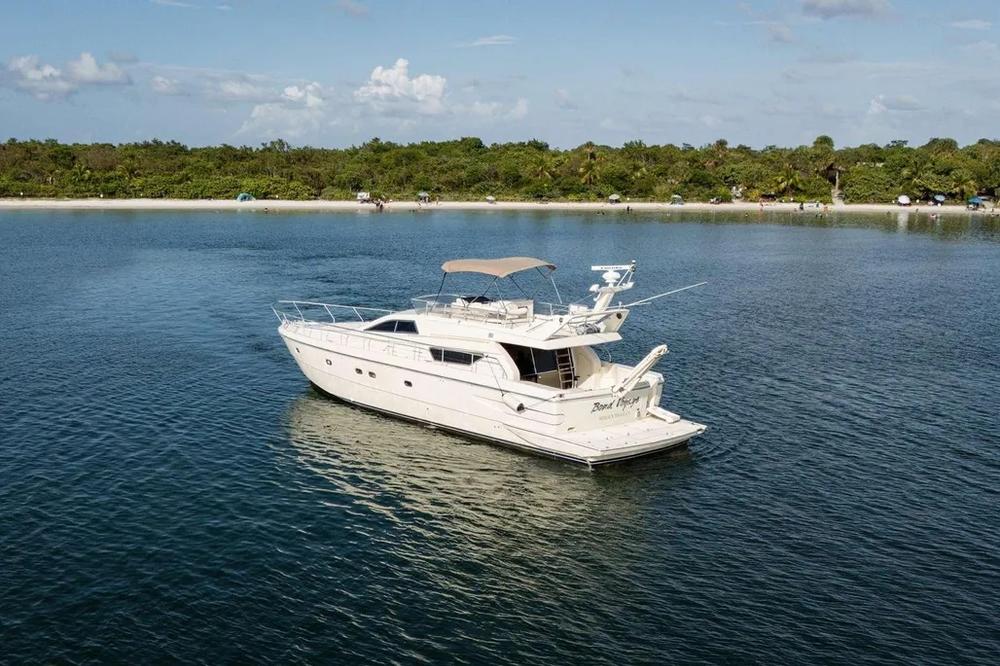 1998 Ferretti Yachts 55