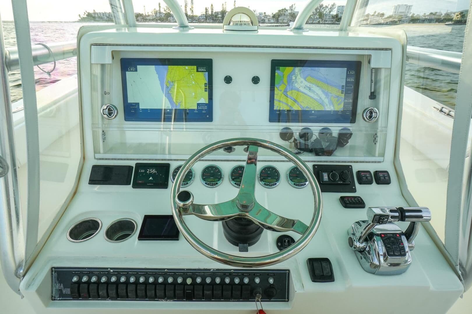 2013 SeaVee 390 zum Verkauf in St. Petersburg, Florida Center Console 1