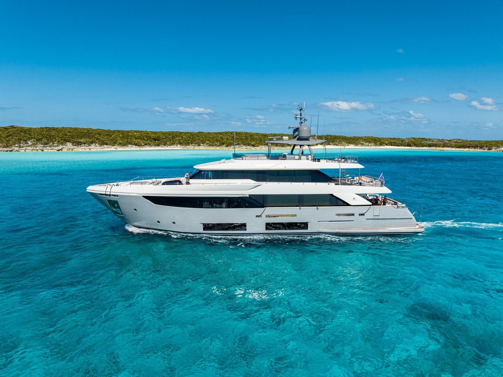 Custom Line Navetta 33 for Sale