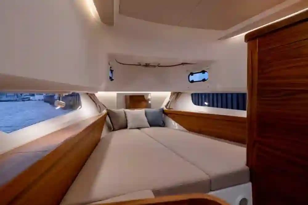 2024 Nimbus Boats Commuter 11 for Sale in Fort Lauderdale, Florida Pilothouse 5
