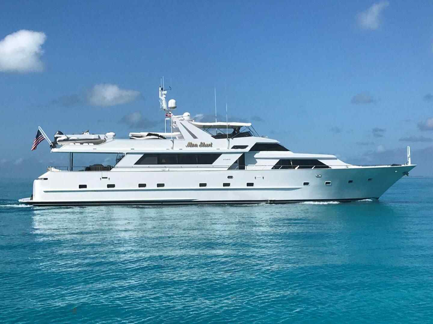 Yacht