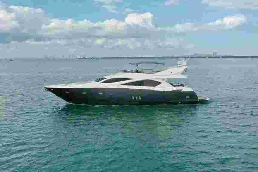 2006 Sunseeker Manhattan 82