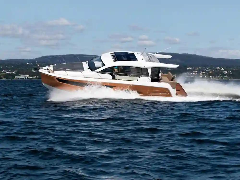 SEALINE C390 For Sale