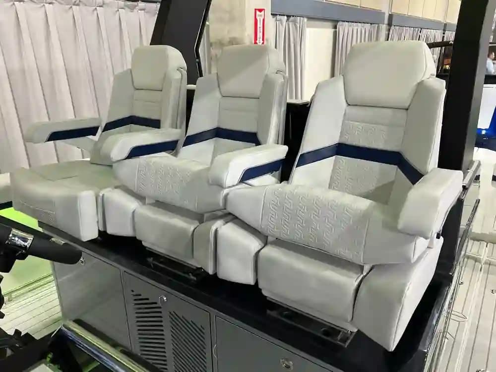 Formula Boats 387 Center Console Sport for Sale