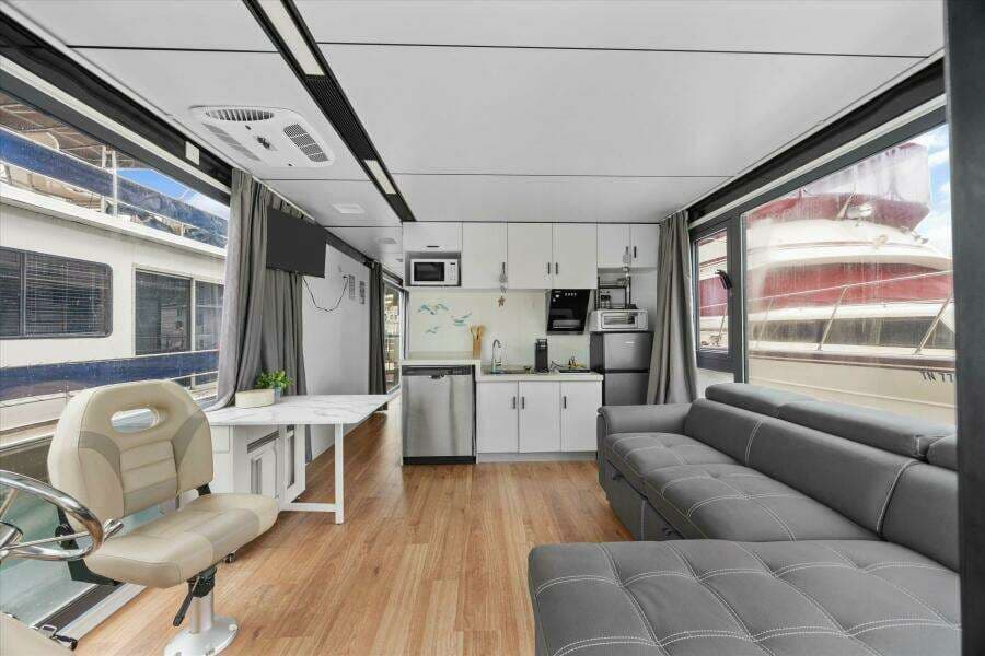 2024 Custom Gospel 36 for Sale in Knoxville, Tennessee Houseboat 5