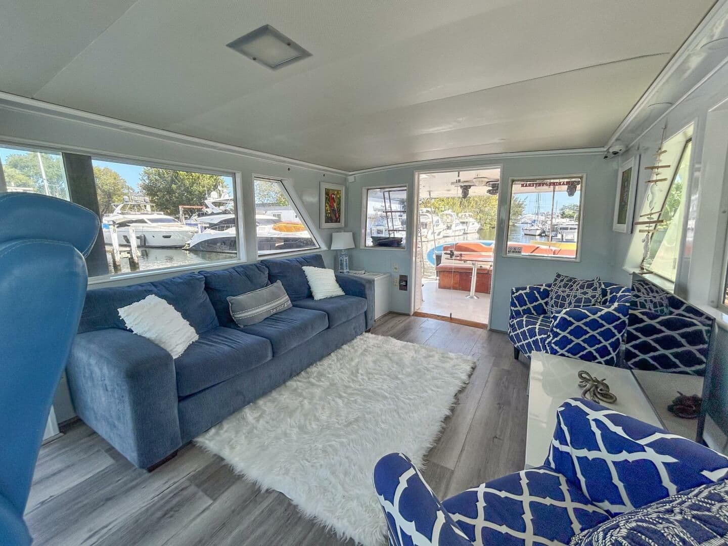 1975 Hatteras 58 Yacht Fisherman Sold in Miami, Florida Motor Yacht 4