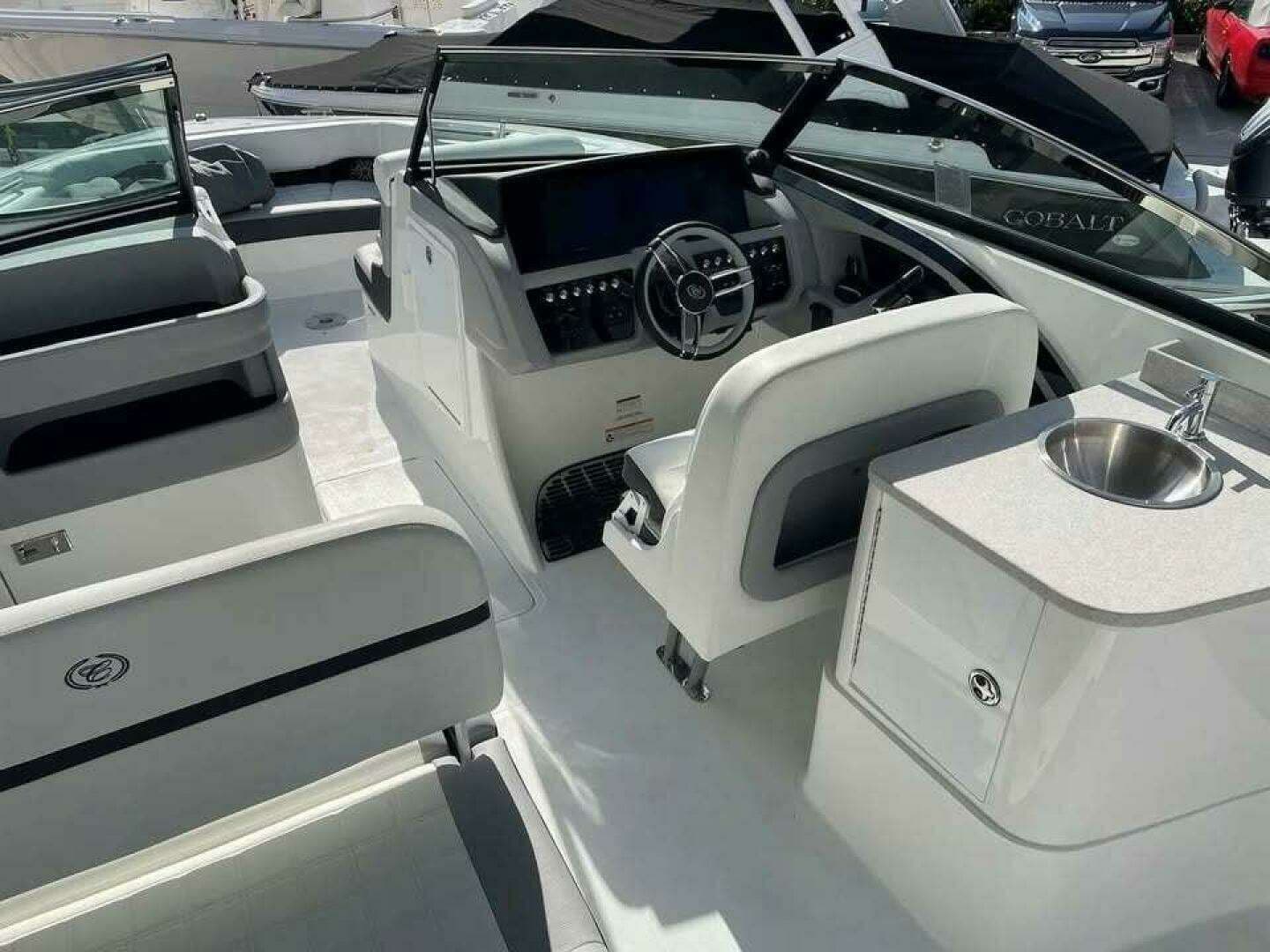2024 Cobalt Boats 30SC Outboard for Sale in Panama City Beach, Florida Bowrider 3