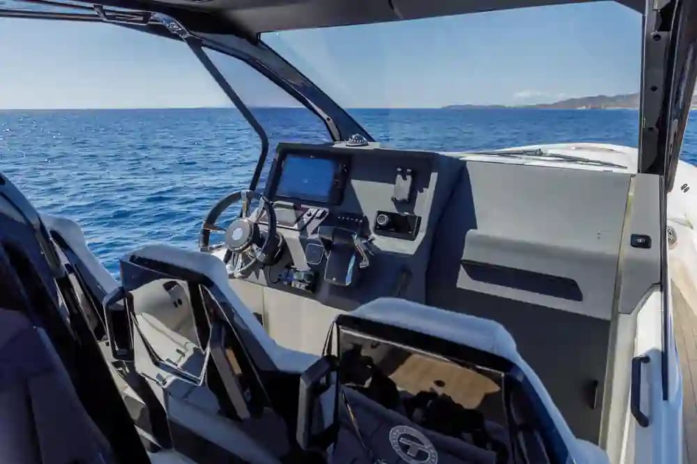 2025 Technohull Alpha 40 Sold in Chicago, Illinois Center Console 3