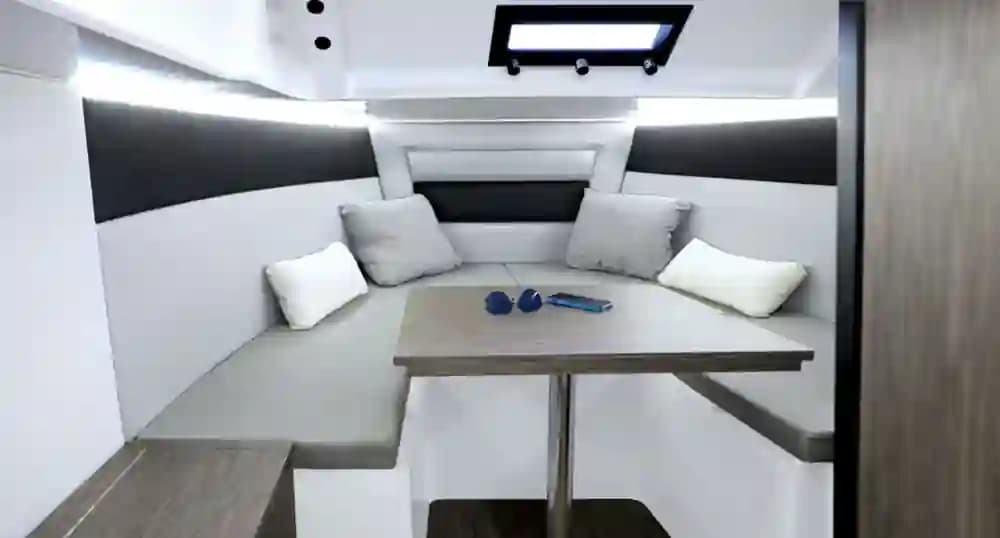 2025 Ranieri International Next 275 LX for Sale in Miami, Florida Center Console 4