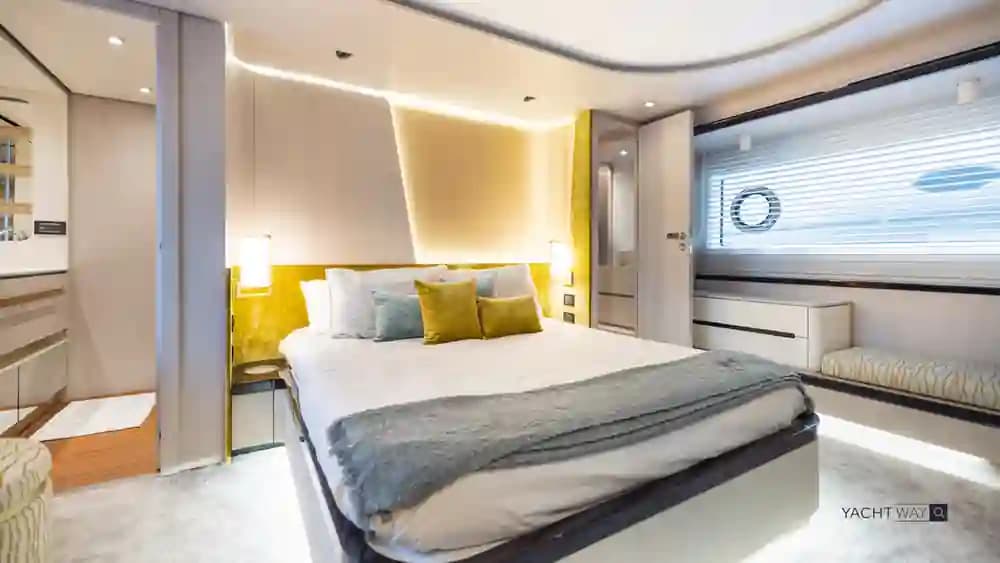 2024 Azimut Fly 78 for Sale in Miami, Florida Flybridge 3