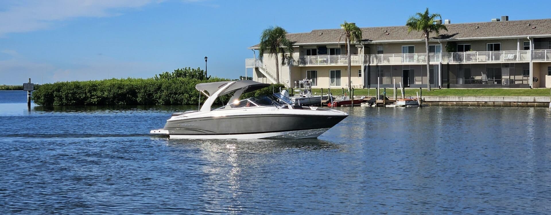 Regal 2700 Bowrider for Sale