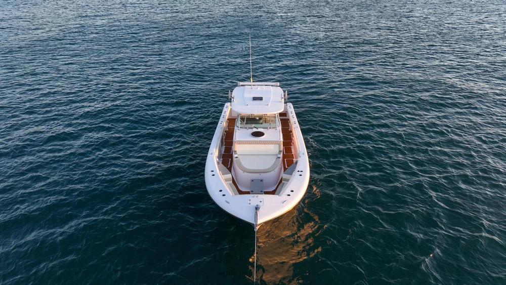 2025 Victory Yachts V400 Open Sea