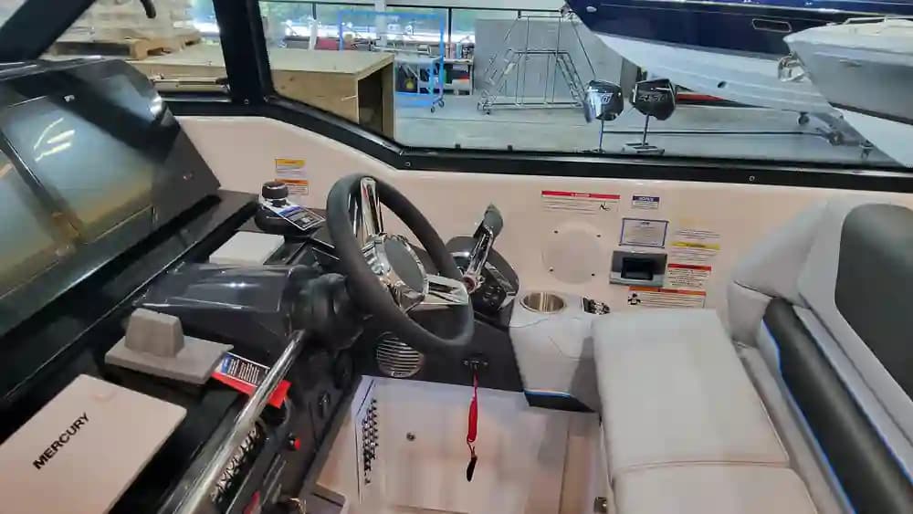 2025 Formula Boats 380 Super Sport Crossover for Sale in Norwalk, Connecticut Cruiser 5