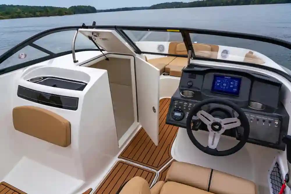 2026 Bayliner VR6 Outboard for Sale in Fort Lauderdale, Florida Bowrider 3