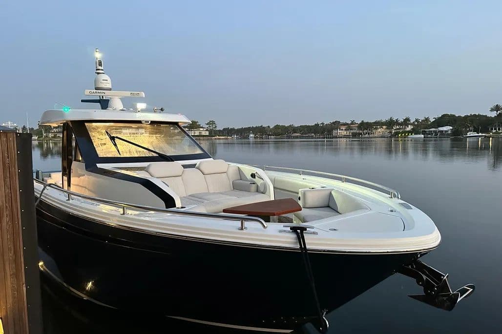2020 Ocean Alexander 45 Divirgence Sport for Sale in Miami, Florida Walk-around Boats 4