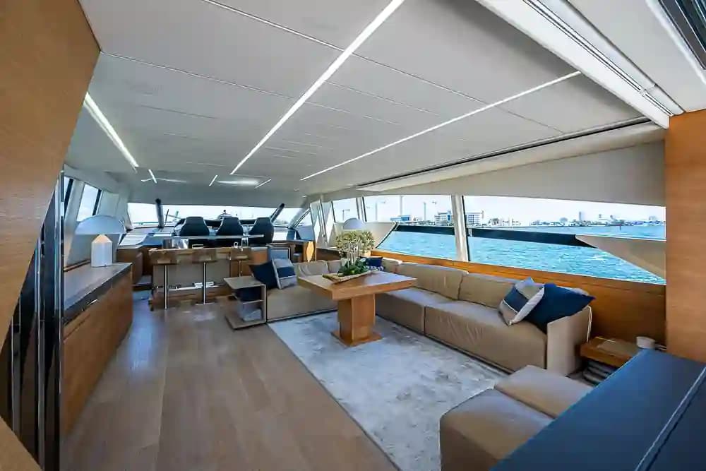 2013 Pershing 92' for Sale in Miami, Florida Flybridge 4