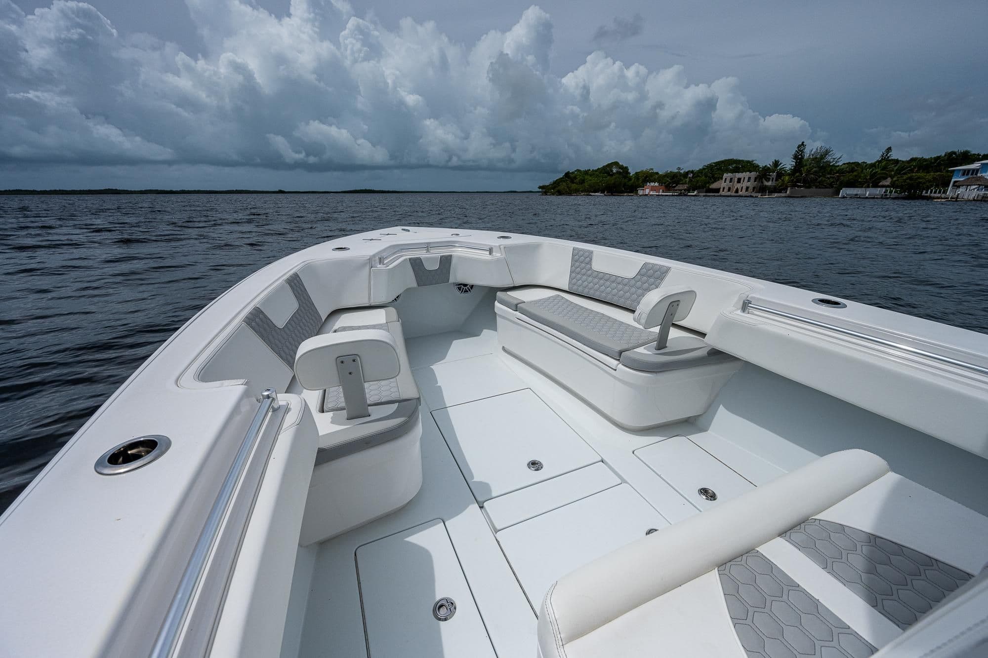 2022 Contender 30ST Sold in Miami, Florida Center Console 3