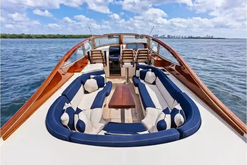 Hinckley Yachts Talaria 38R for Sale