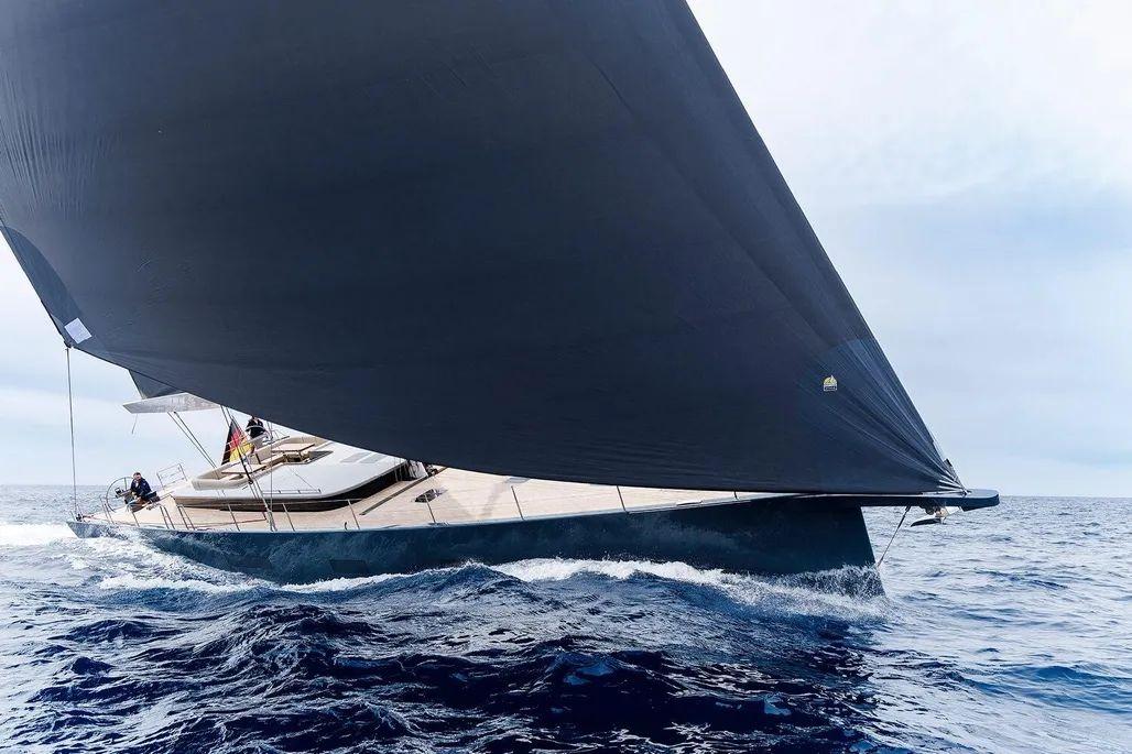 Y Yachts Y8 a la venta