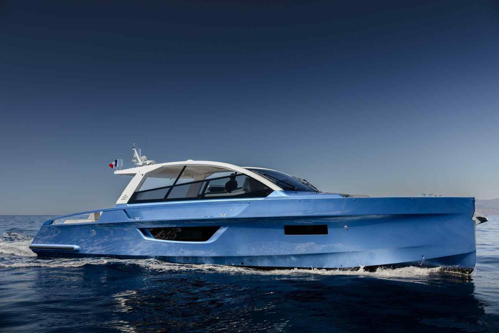 Yacht