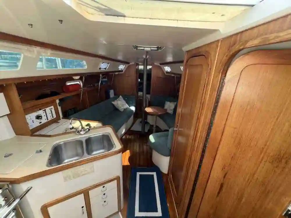 1994 Catalina Yachts 320 for Sale in Bloomington, Indiana Sloop 2