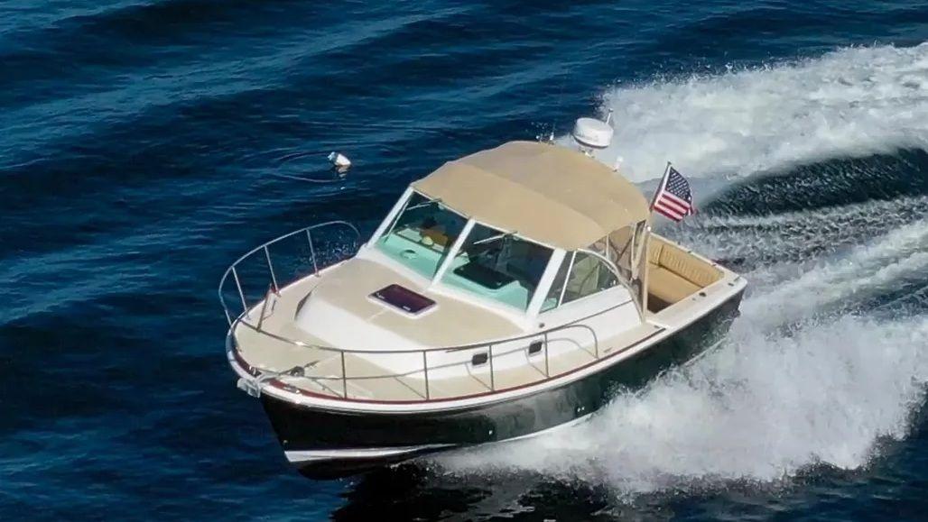 Hunt Yachts Surfhunter 29 For Sale
