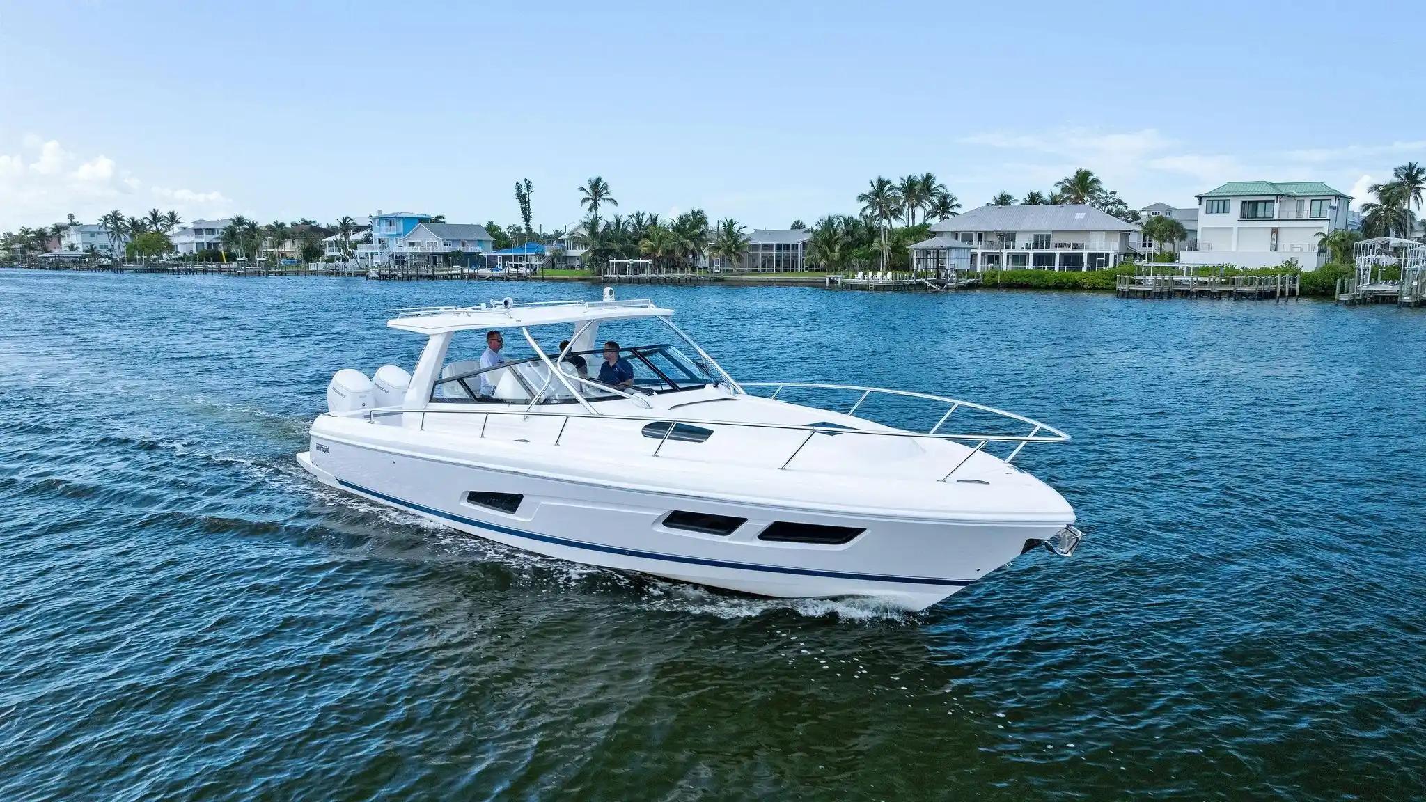 Intrepid Powerboats 438 Evolution For Sale