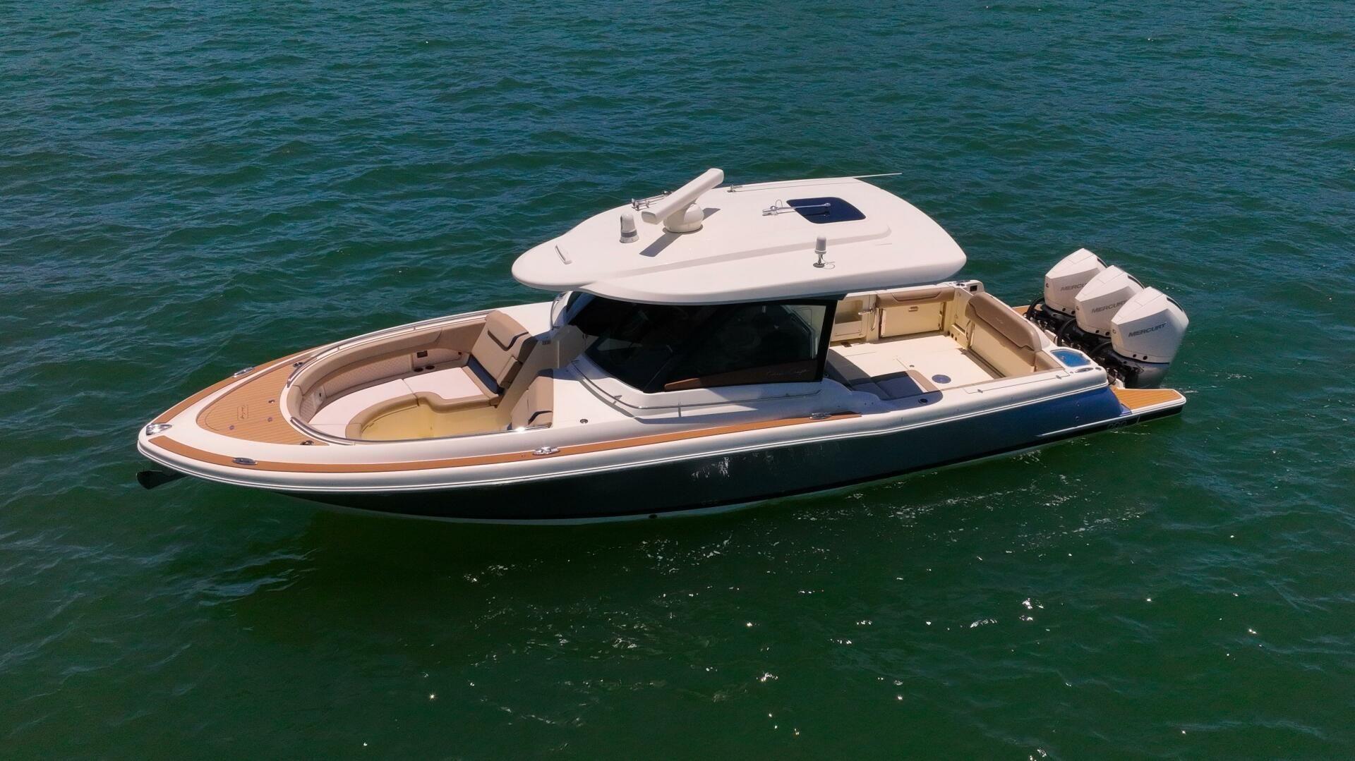 Chris-Craft Calypso 35 For Sale