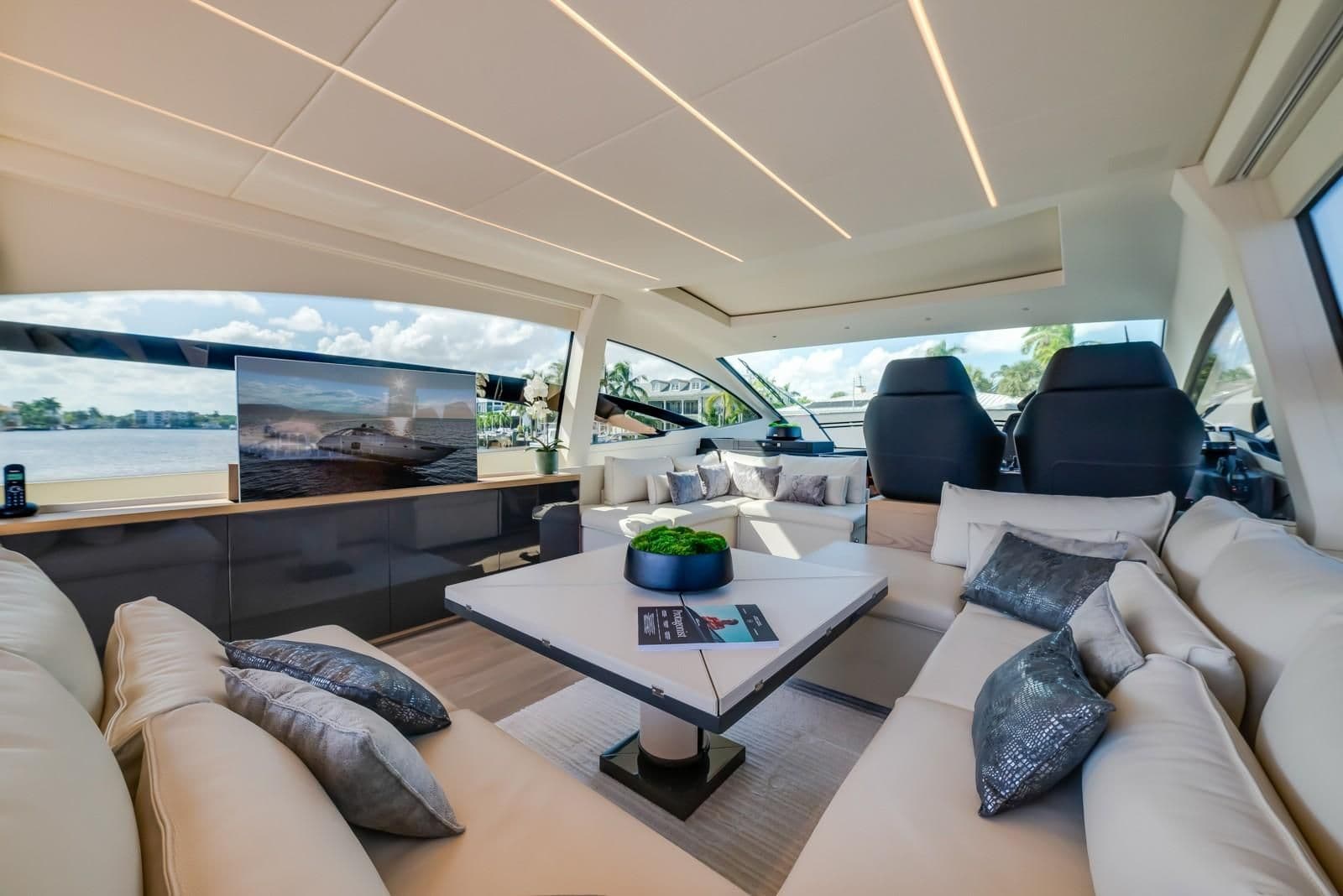 2017 Pershing 70 for Sale in Cleveland, Ohio Motor Yacht 5