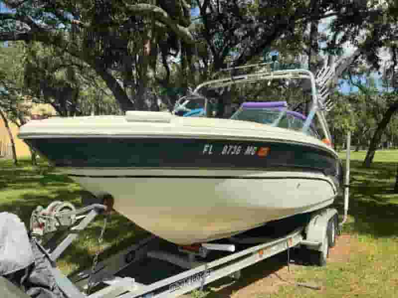 2003 Sea Ray 220 Bow Rider