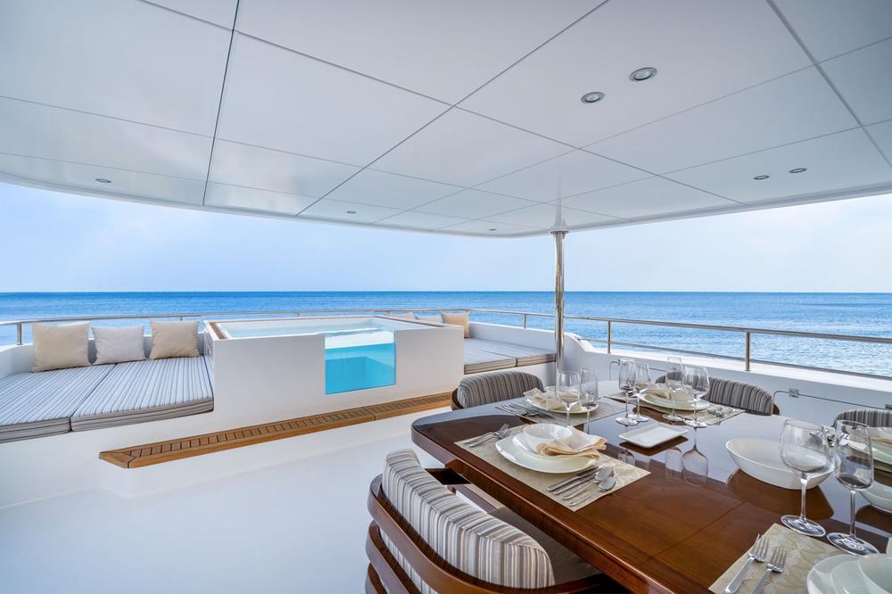 2025 Hargrave E Series 125′ Tri-Deck