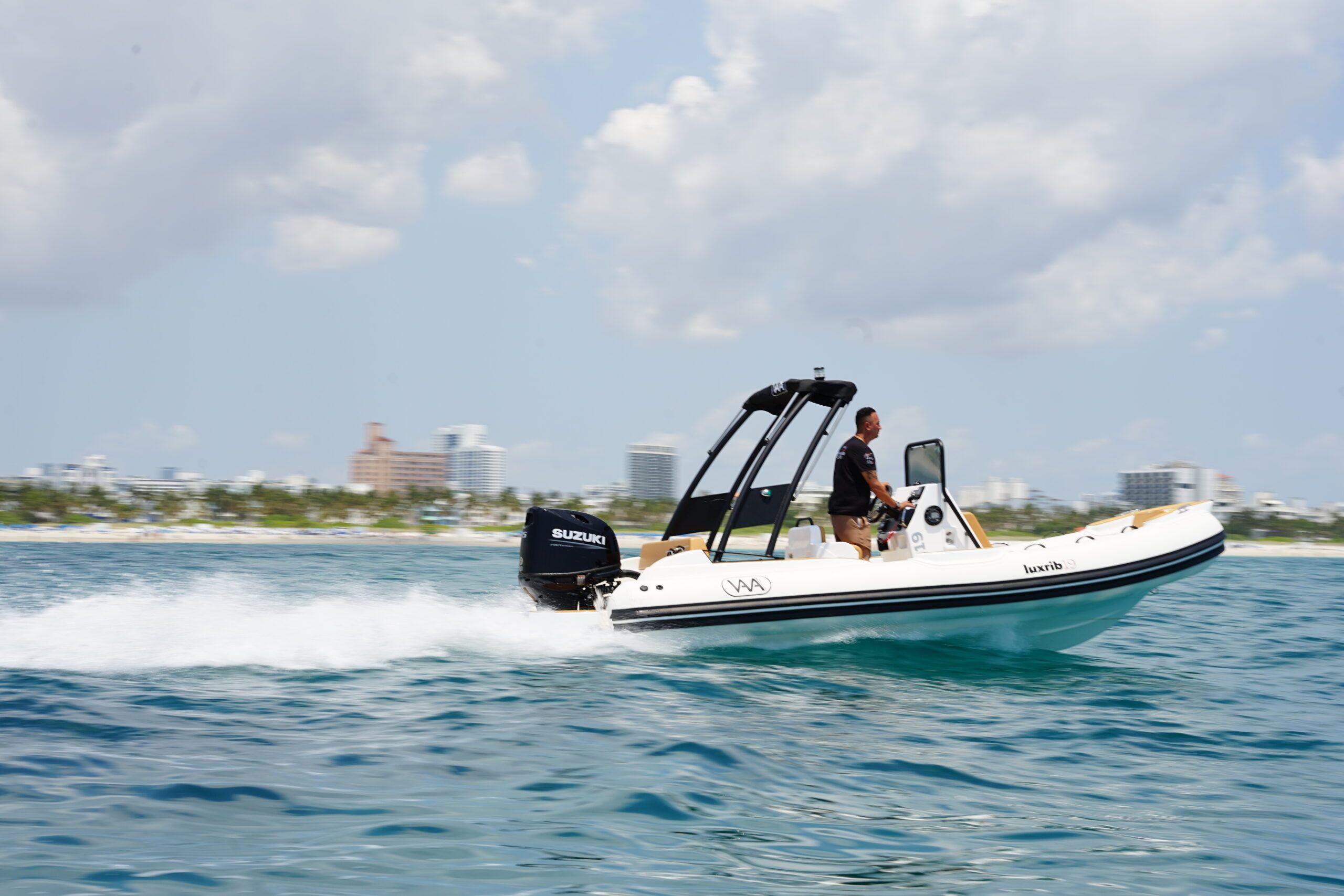 Aqvaboats Luxurib 19 For Sale