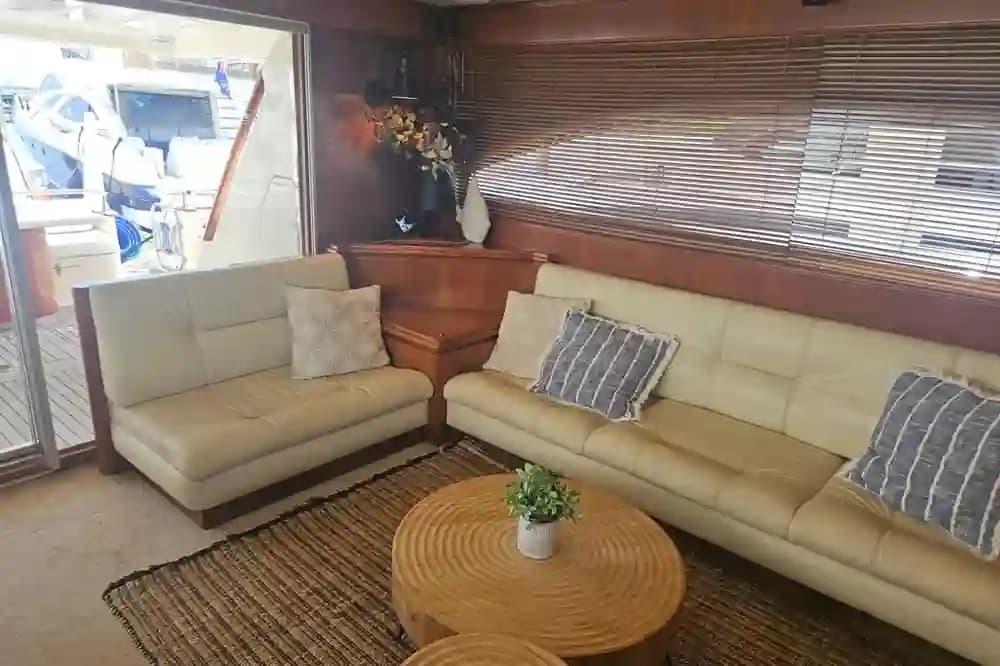 1998 Astondoa 72 GLX for Sale in Miami, Florida Flybridge 4
