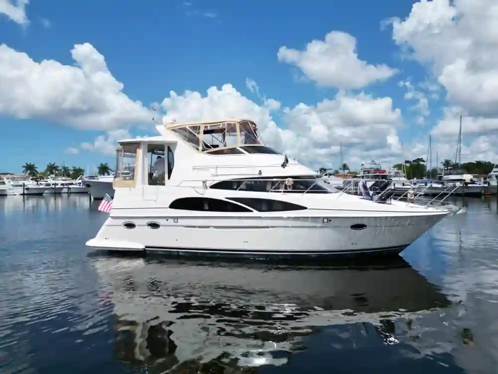 2005 Carver 390 MY Sold in North Fort Myers, Florida Motor Yacht 5