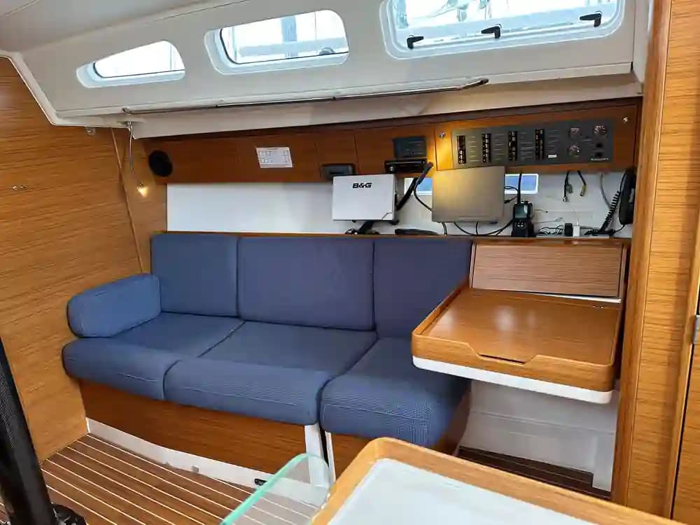 2013 X-Yachts Xp 38 Sold in Warwick, Rhode Island Racer/Performance 2