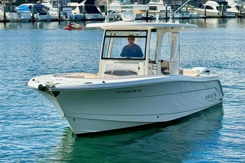 2017 Robalo R302