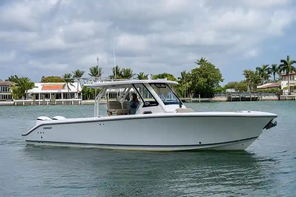 2018 Pursuit S 328 Sold in Miami Beach, Florida Center Console 5