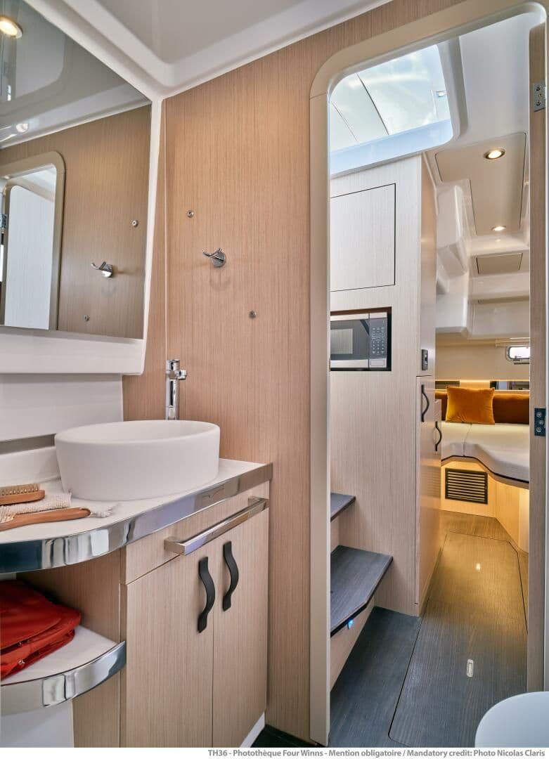 2026 Four Winns TH38 in vendita a Fort Lauderdale, Florida Motor Yacht 4