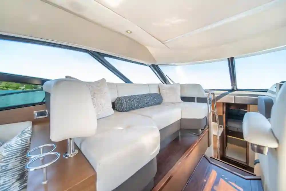 2015 Sea Ray Sundancer 470 Sold in Kirkland, Washington Express Cruiser 3