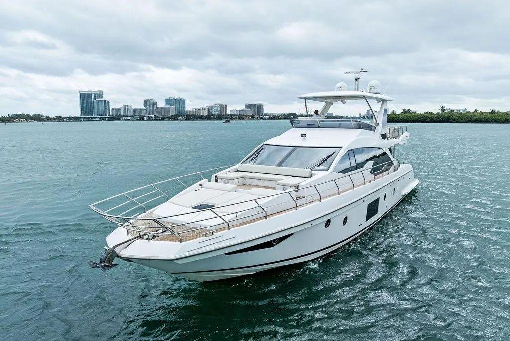 Azimut 66 te koop