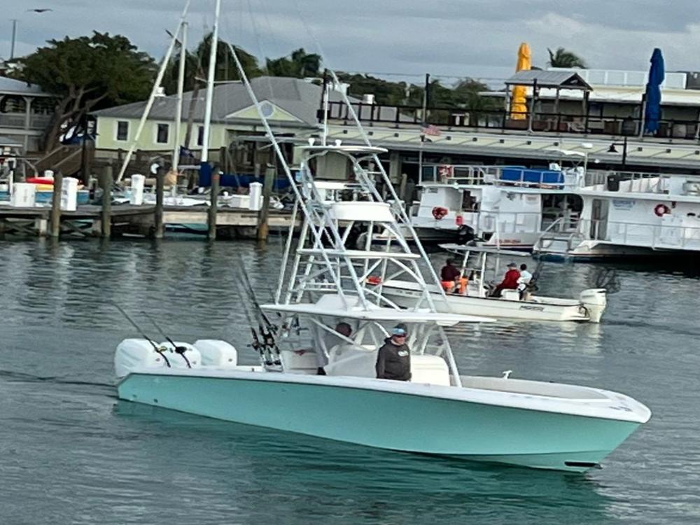 2016 Bahama 41