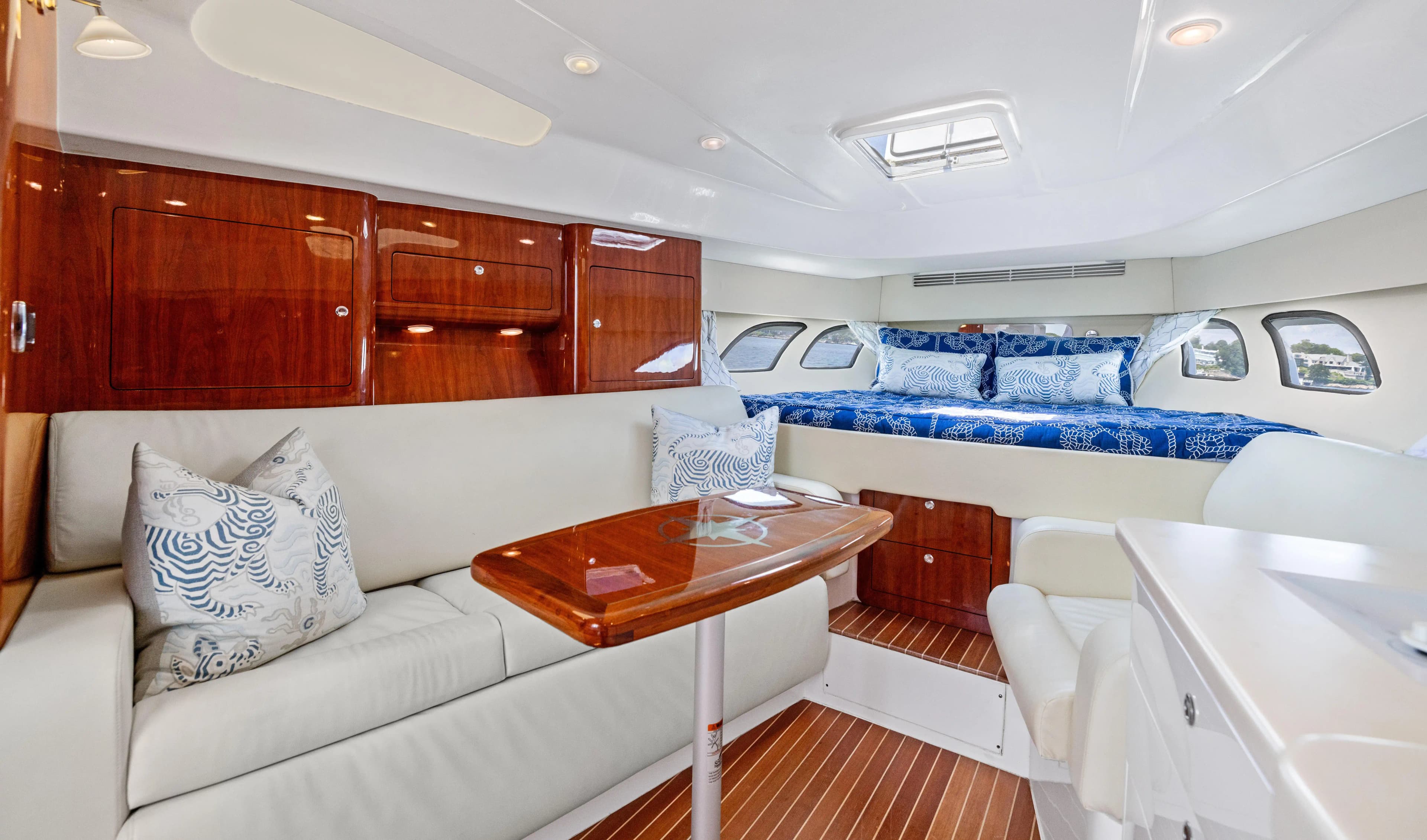 2015 Intrepid Powerboats 430 Sport Yacht for Sale in Cos Cob, Connecticut Sport Cruiser 3